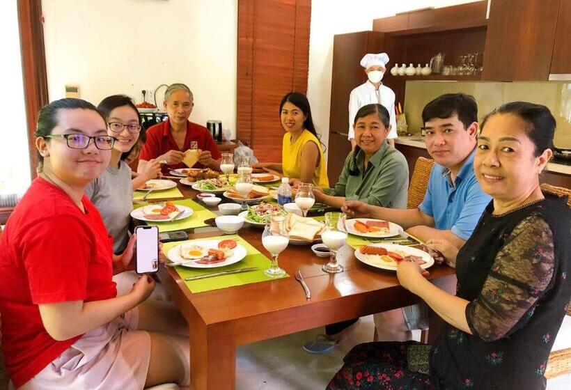 ویلای 3 خوابه با استخر, Luxury Dana Beach Resort & Spa