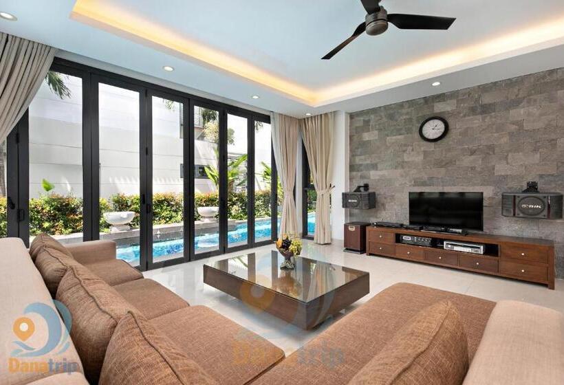 ویلای 4 خوابه, Luxury Dana Beach Resort & Spa