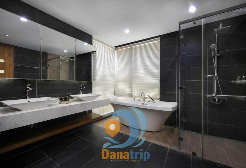 ویلای 4 خوابه, Luxury Dana Beach Resort & Spa