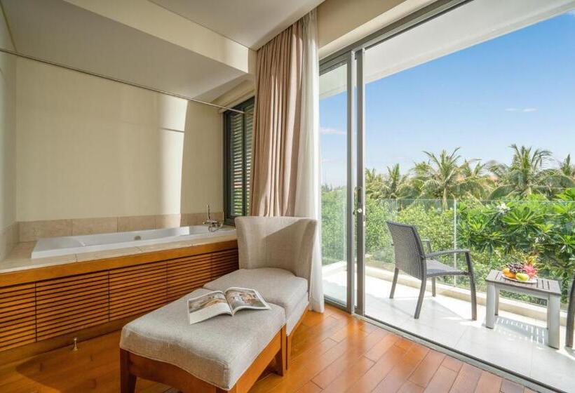 ویلای 3 خوابه, Luxury Dana Beach Resort & Spa