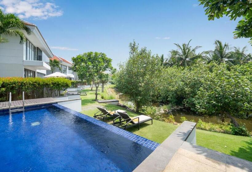 ویلای 3 خوابه, Luxury Dana Beach Resort & Spa