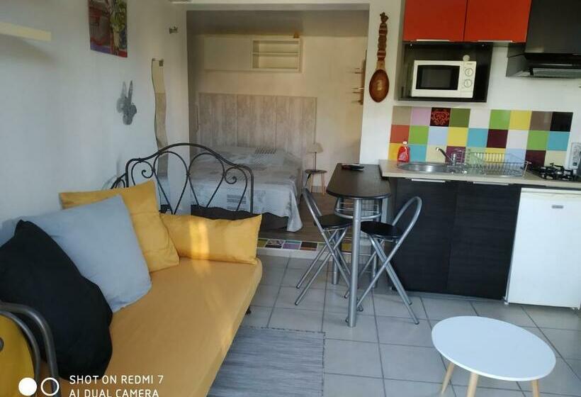 غرفة قياسية مطلّة علي حمام السباحة, Les Chambres D Hôtes De Jade