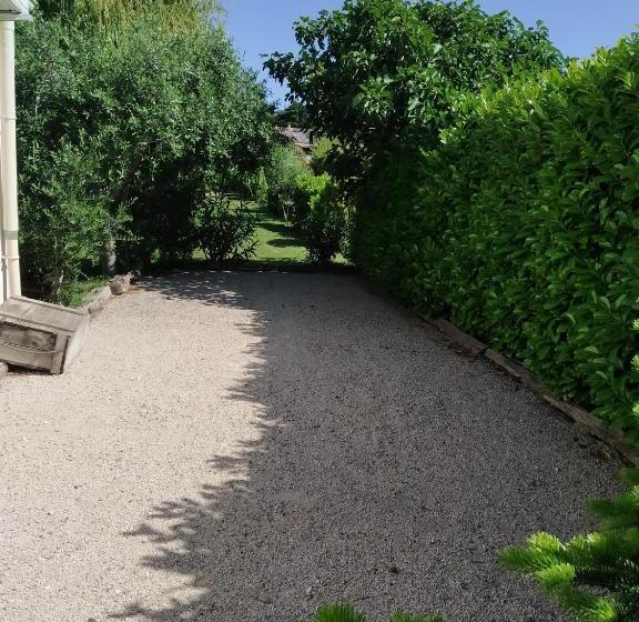 غرفة عائلية, Les Chambres D Hôtes De Jade