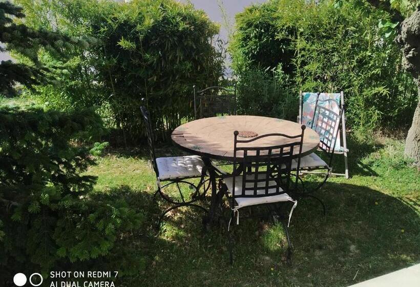 غرفة عائلية, Les Chambres D Hôtes De Jade