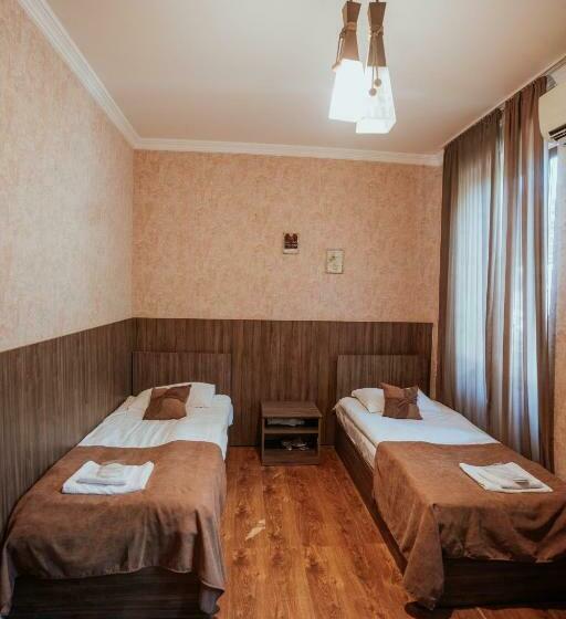 اتاق استاندارد, Metekhara