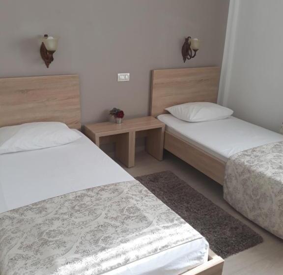 Номер Стандарт, Royal