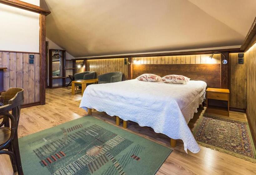 اتاق سوپریور, Ruunawere