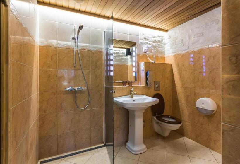 سوییت لوکس, Ruunawere