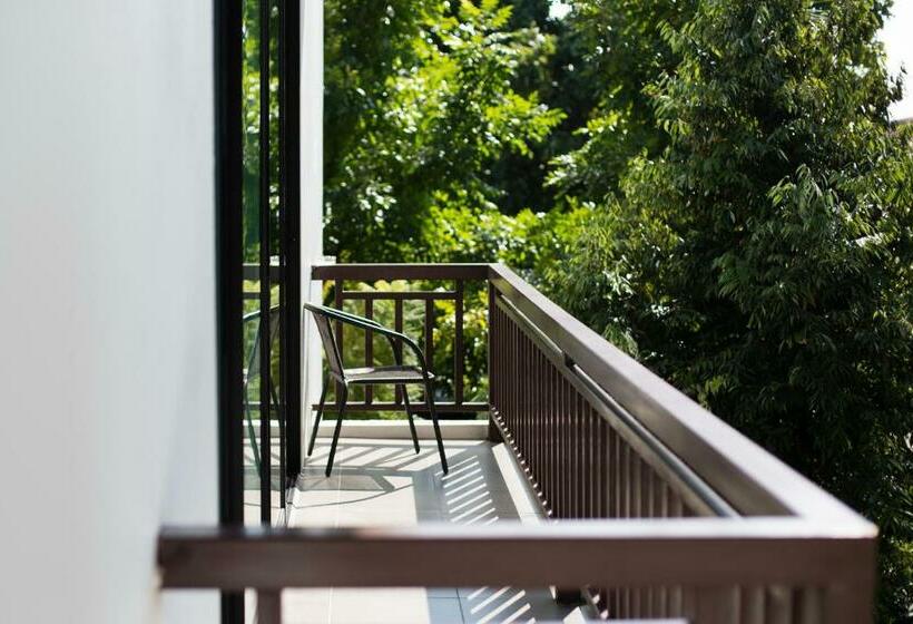 Aile Odası, Wilacha Chiang Rai