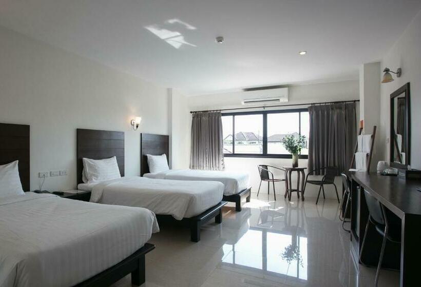 Lüks Üç Kişilik Oda, Wilacha Chiang Rai