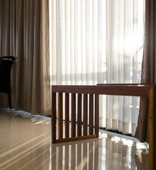 Lüks Üç Kişilik Oda, Wilacha Chiang Rai