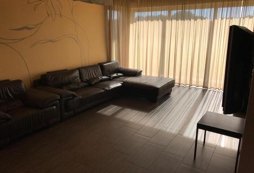 خانه 1 خوابه, Beach Guesthouse Lenkas