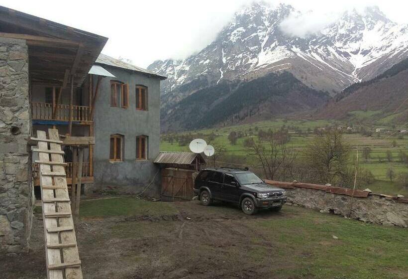 اتاق استاندارد با چشم‌انداز کوهستان, Guest House Murkvam
