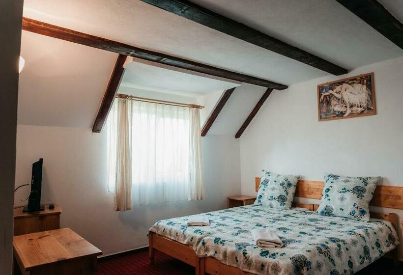 Номер Стандарт Трехместный, Moara De Piatra