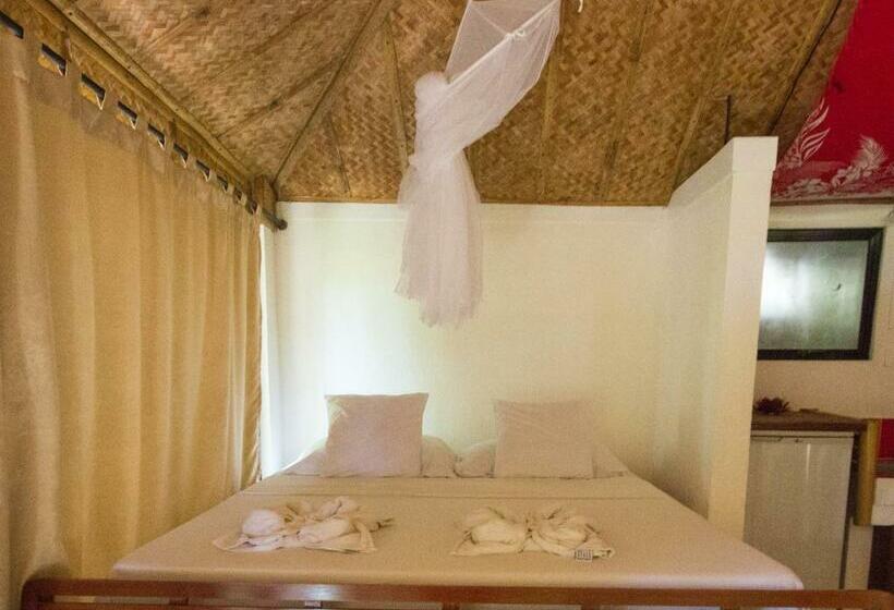 Standard Studio, Ralph S Place