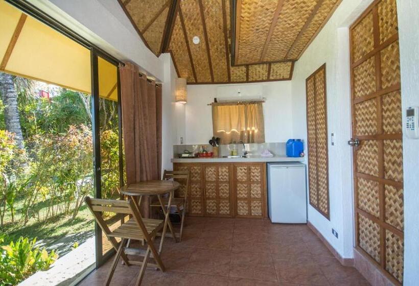 Standard Bungalow, Ralph S Place