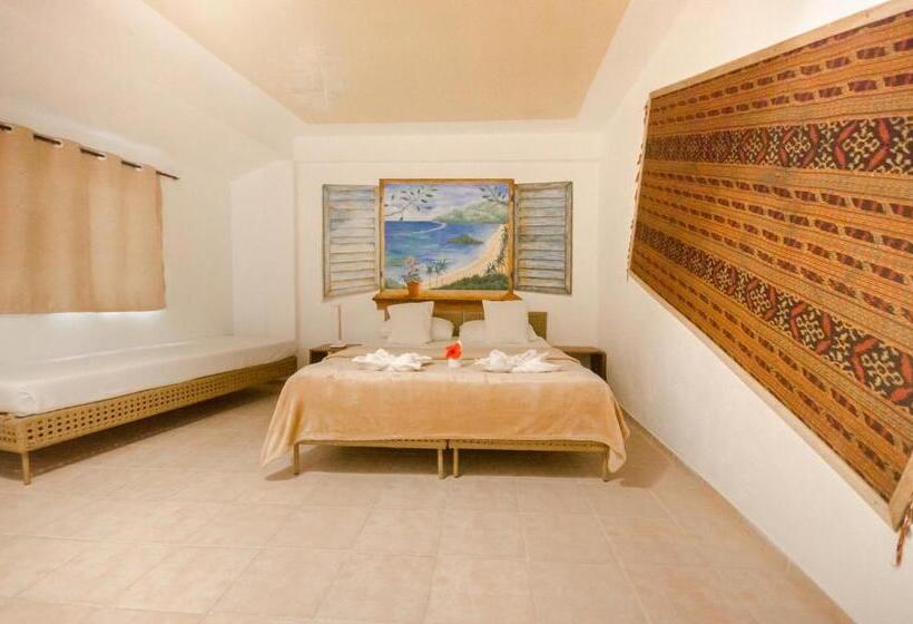 Standard Studio, Ralph S Place