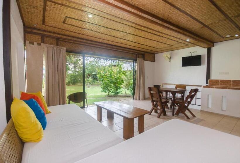 Standard Studio, Ralph S Place