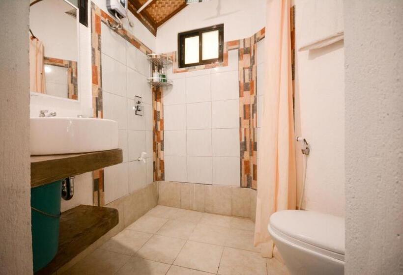프리미엄 스튜디오, Ralph S Place