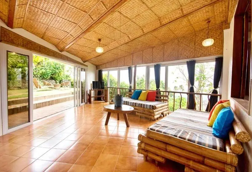 Talo 1 Makuuhuone, Ralph S Place