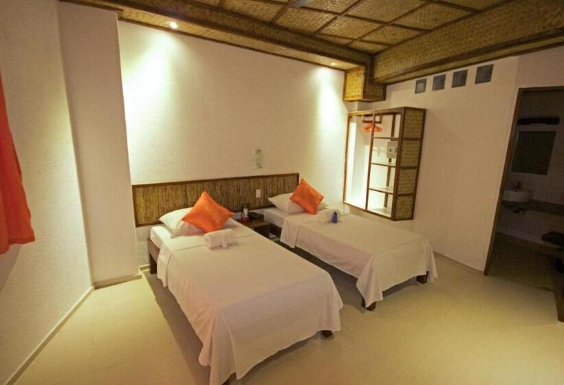 디럭스 룸, Ralph S Place