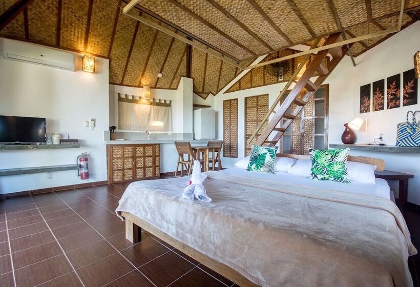 Standard Bungalow, Ralph S Place