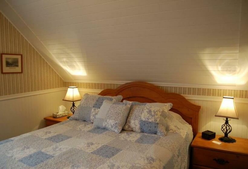 غرفة قياسية مطلّة علي البحر, The Yellow Sidecar B&b