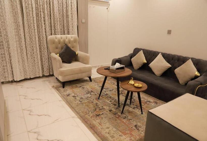 חדר משפחתי, فندق المساء