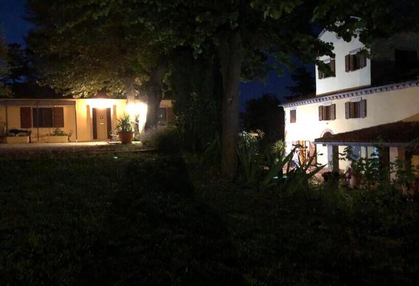 اتاق کلاسیک چهارنفره, B&b La Foresteria