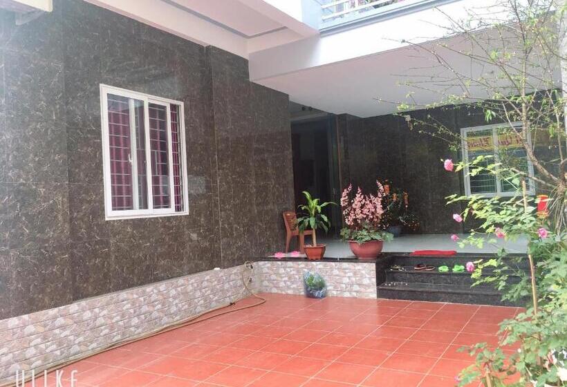اتاق لوکس خانوادگی, Nhà Nghỉ Hồng Nhung