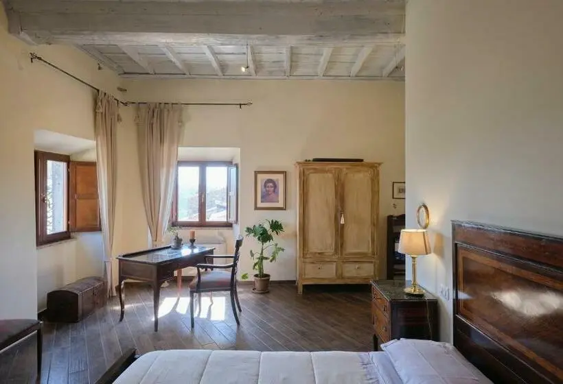اتاق لوکس, Palazzo Mazzini
