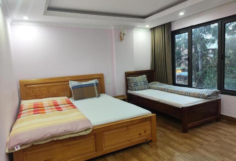 اتاق لوکس, Quê Hương House