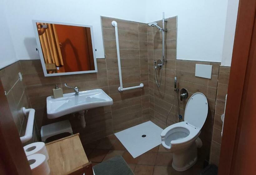 اتاق استاندارد برای معلولان, Villa Canu