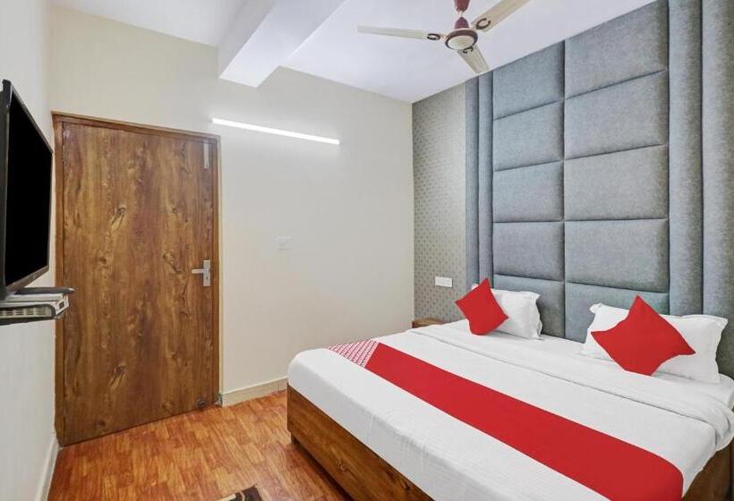 Трехместный Номер Классика, Flagship Hotel Atithi