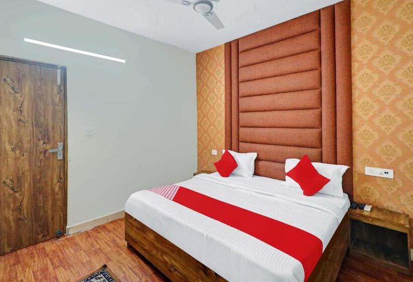 Трехместный Номер Классика, Flagship Hotel Atithi