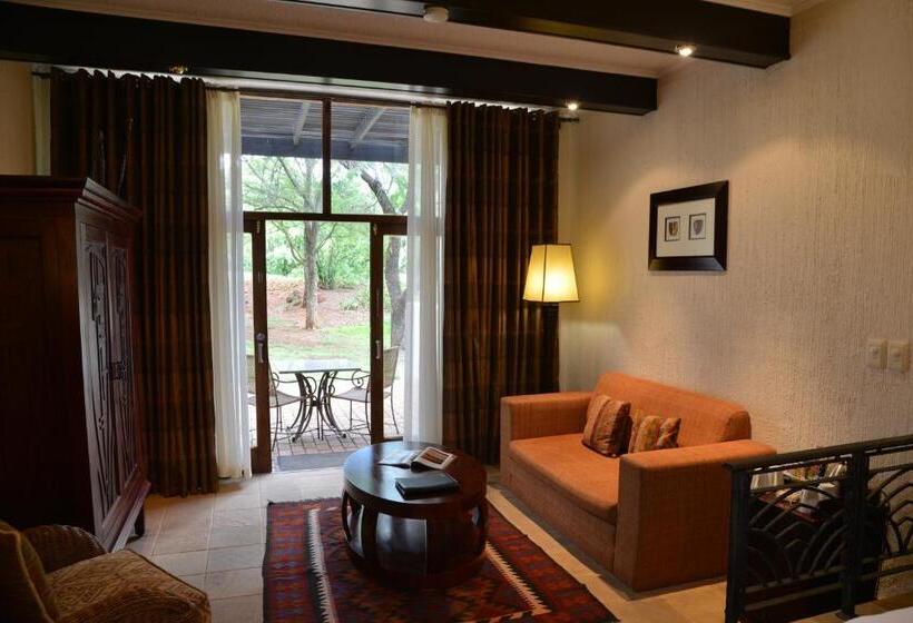 Quarto Estandar Primeiro Andar, Kwa Maritane Lodge