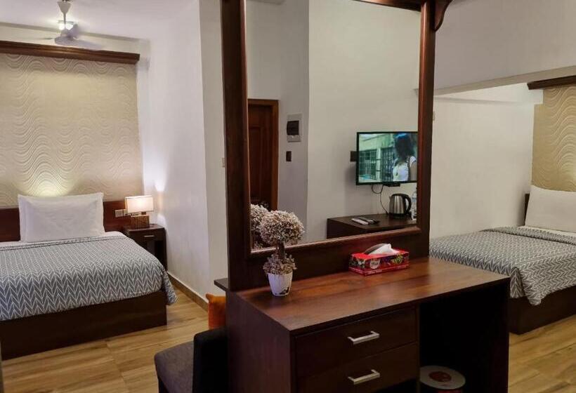 豪华三人间, Pinnacle Boutique Villas