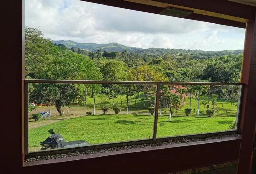 マウンテンビュースタンダードルーム, Puerto San Luis