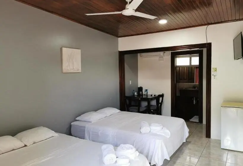 レイクビュースタンダードルーム, Puerto San Luis