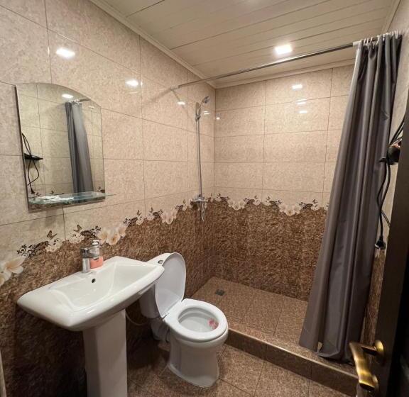 اتاق خانوادگی با چشم‌انداز کوه, гостевой дом Dilart