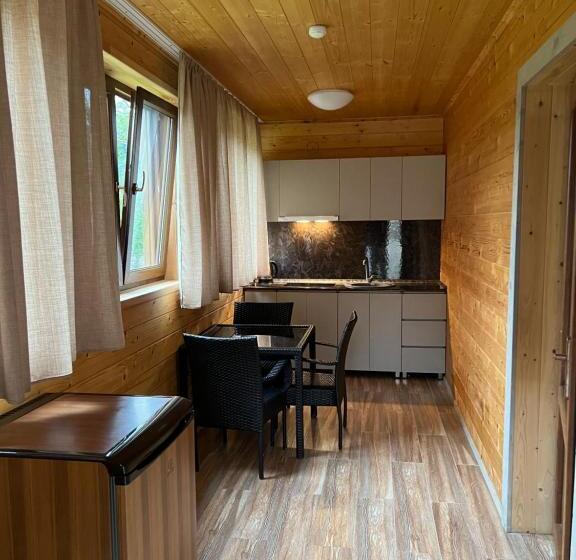 اتاق استاندارد با چشم‌انداز پارک, гостевой дом Dilart