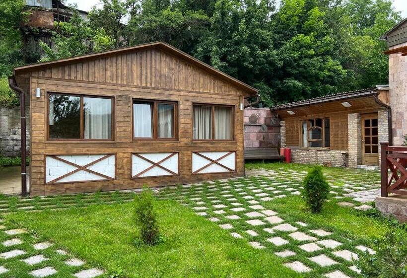 اتاق استاندارد با چشم‌انداز پارک, гостевой дом Dilart