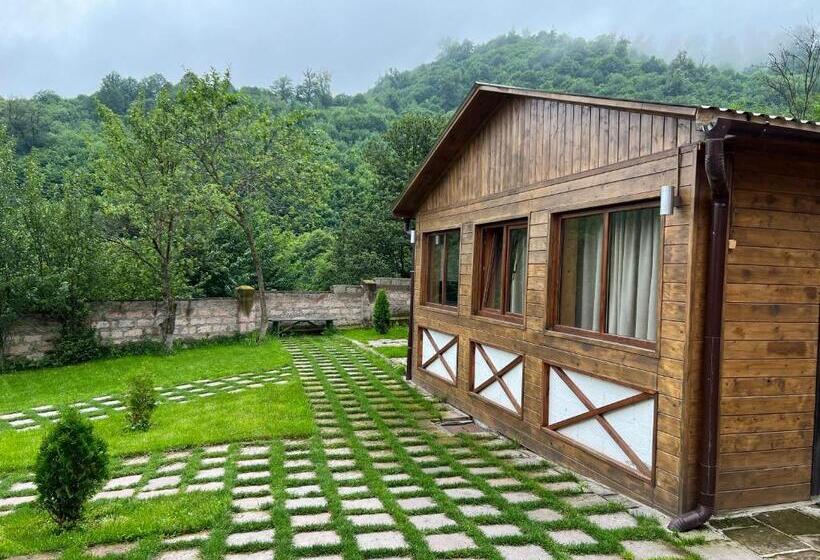 اتاق استاندارد با چشم‌انداز پارک, гостевой дом Dilart