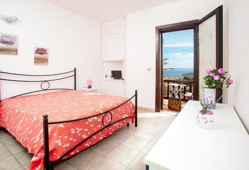Standard-studio Merinäkymä, Residence La Marmorata