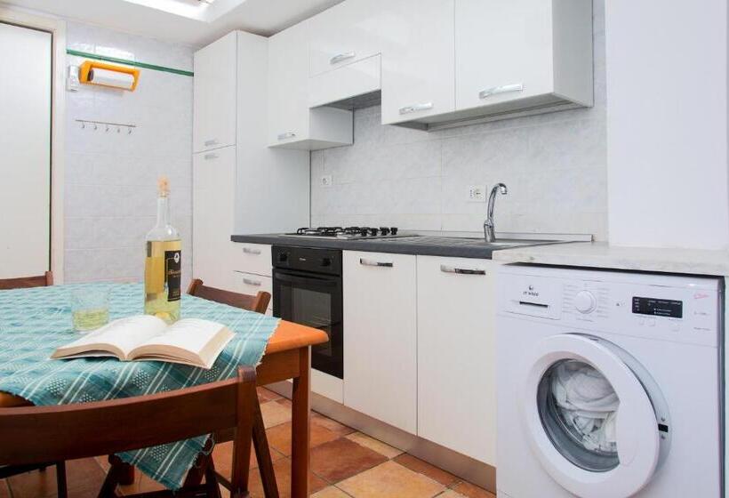 Студия Стандарт, Residence La Marmorata