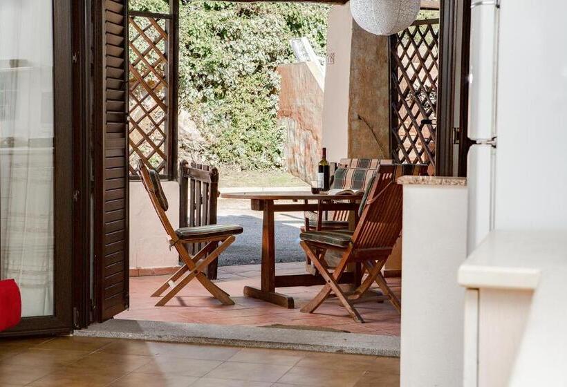 Апартаменты 3 Спальни, Residence La Marmorata