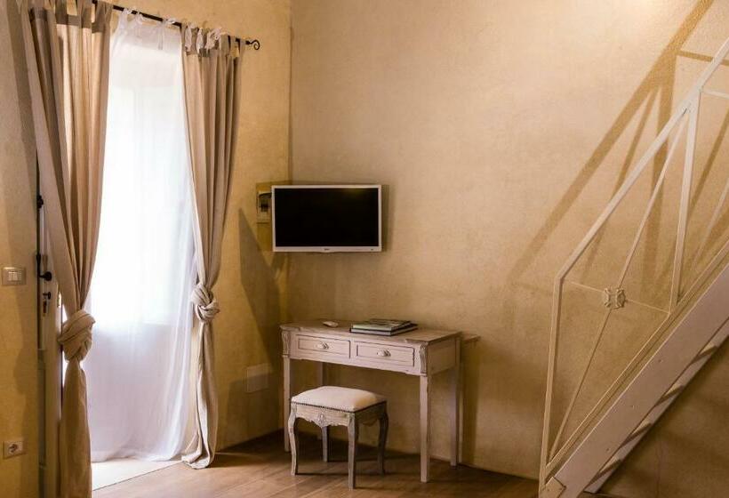 Номер Стандарт, Borgo Del Carato