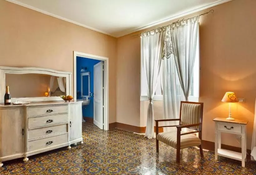 سوییت جونیور, Borgo Del Carato
