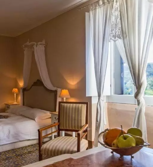 سوییت جونیور, Borgo Del Carato