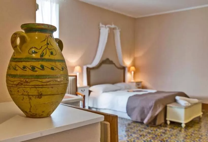 سوییت جونیور, Borgo Del Carato